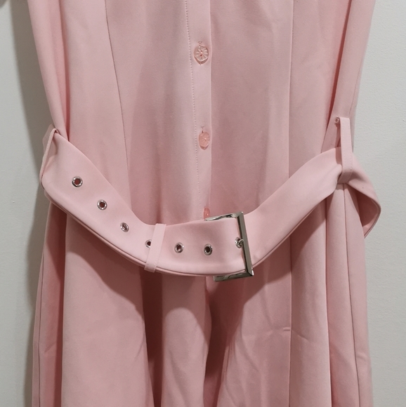 🌸 Pink Barbie Dress 🌸 - Picture 6 of 8